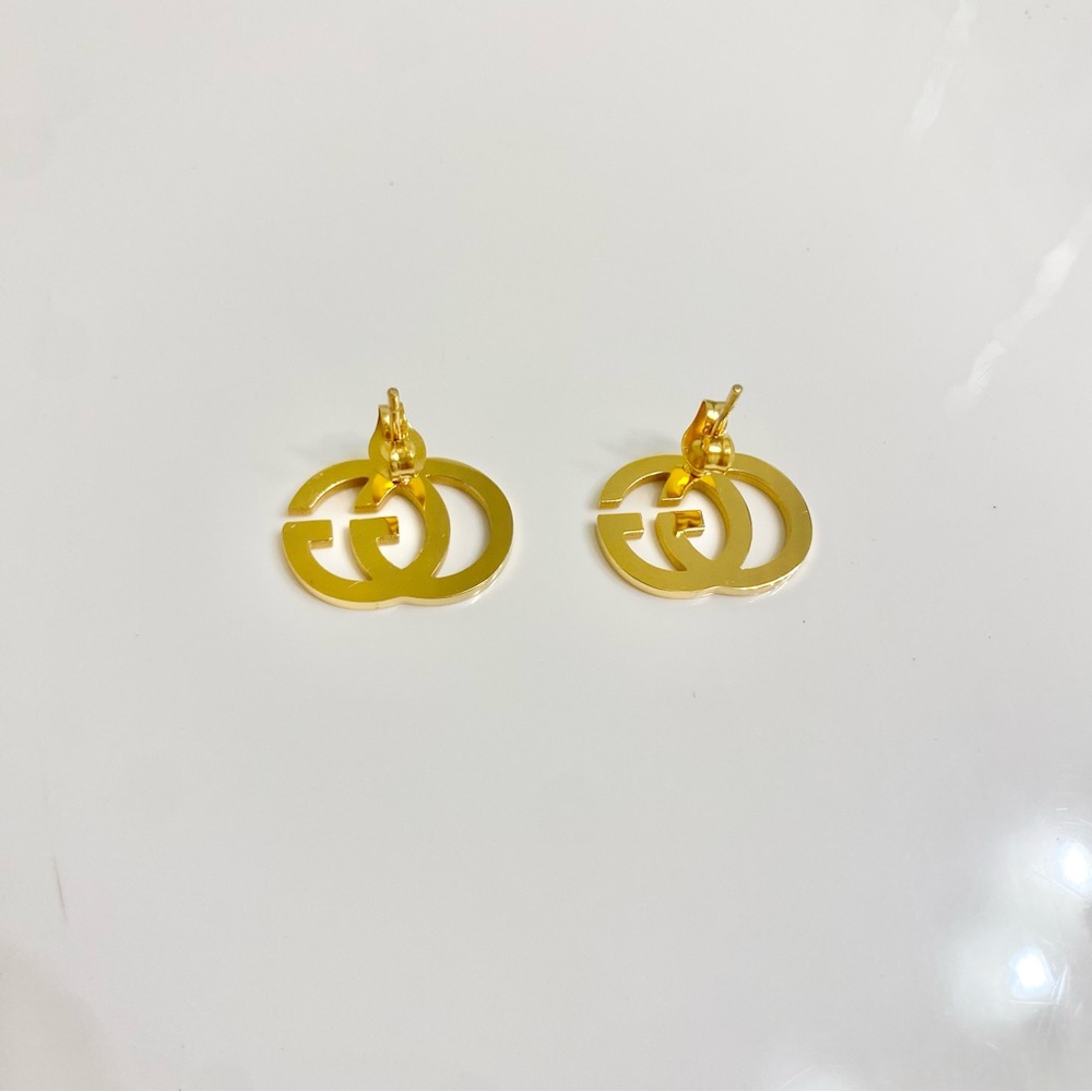 NEW G G initial earrings in gold tone - Picture 6 of 7